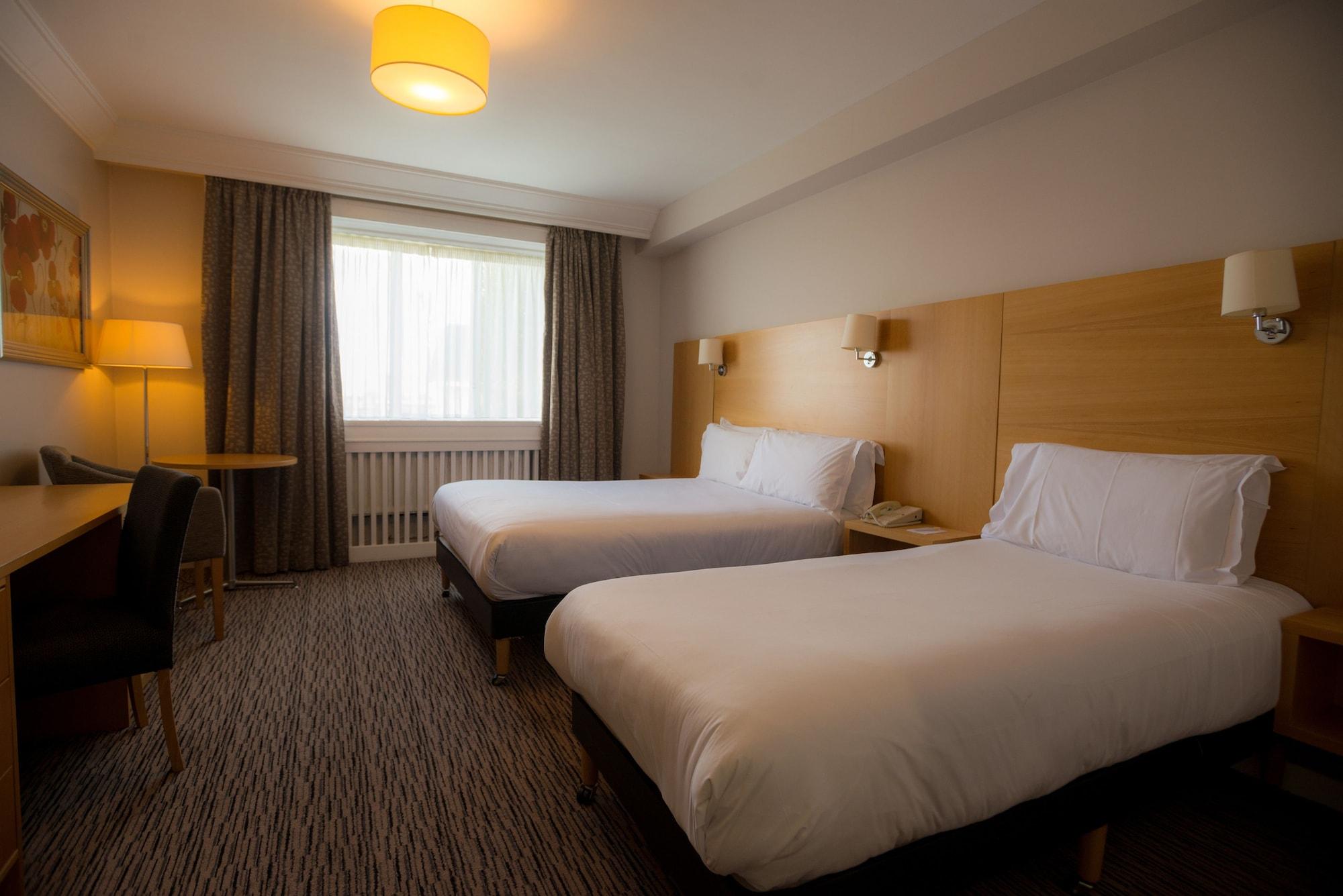 Park Inn By Radisson Shannon Airport ภายนอก รูปภาพ