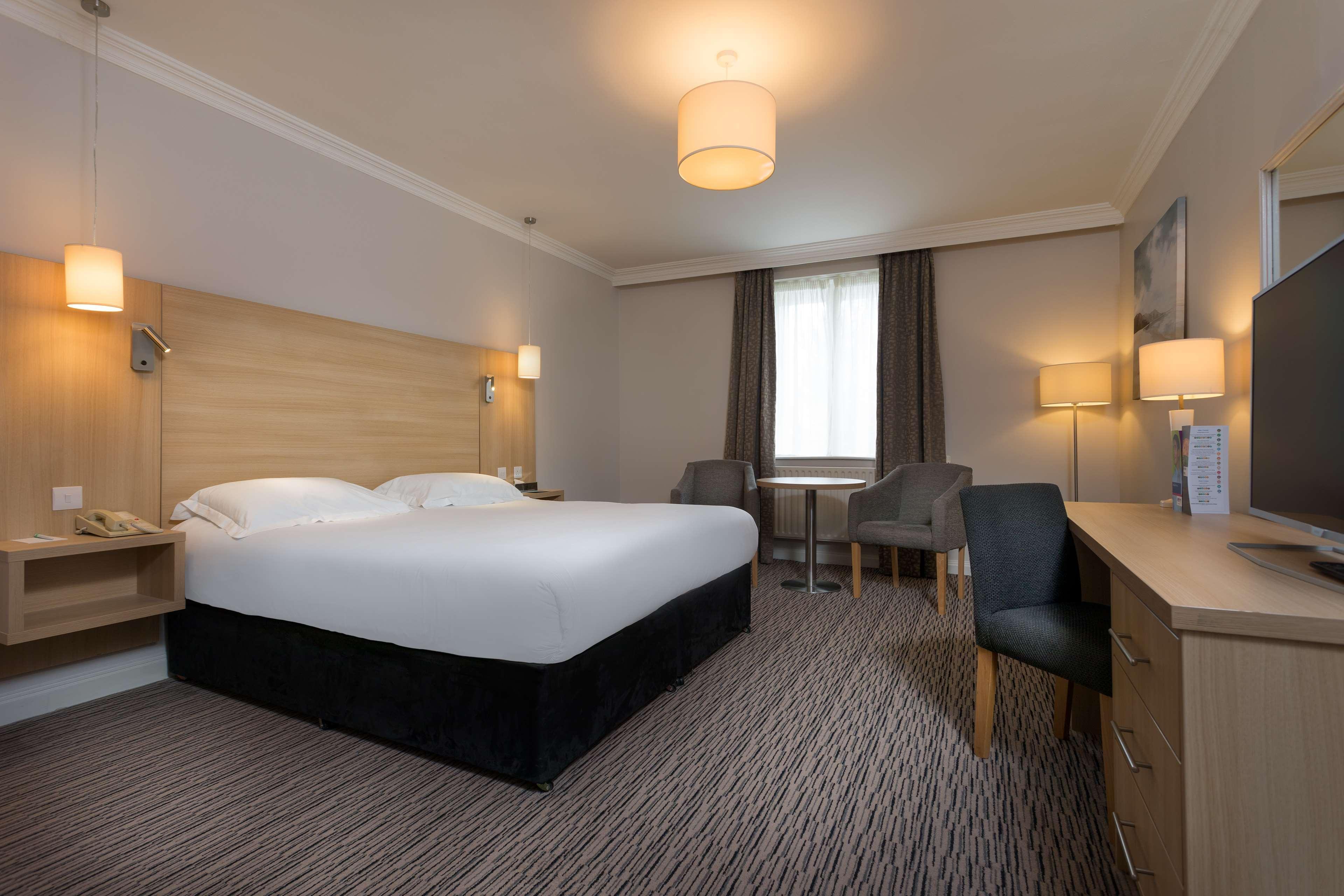 Park Inn By Radisson Shannon Airport ภายนอก รูปภาพ