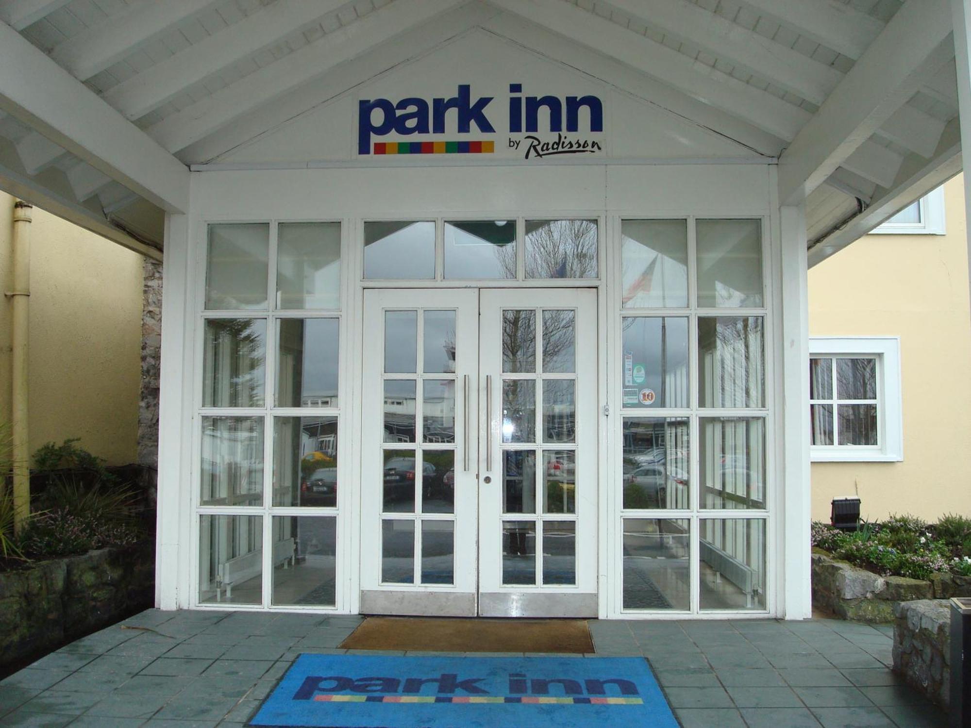 Park Inn By Radisson Shannon Airport ภายนอก รูปภาพ